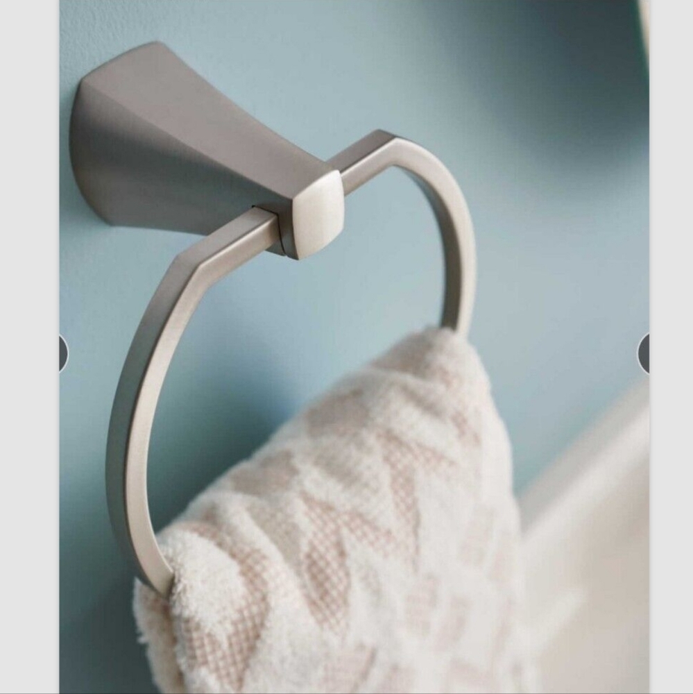 Moen Lindor Spot Resist Chrome Towel Ring MY8786BN - Picture 2 of 3